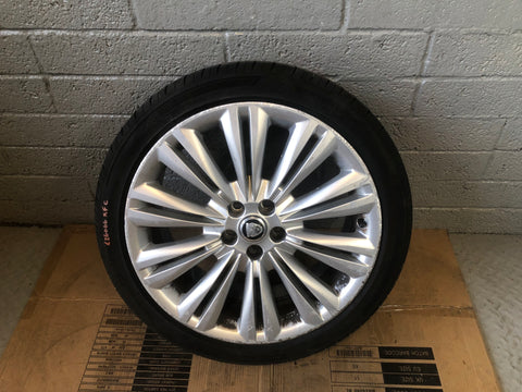 Jaguar XF Alloy Wheels and Tyres 19" x4 245/40ZR19 2008 to 2015 L26066