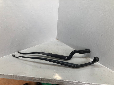 Range Rover Sport Wiper Arms Windscreen Front Pair L494 2014 to 2022