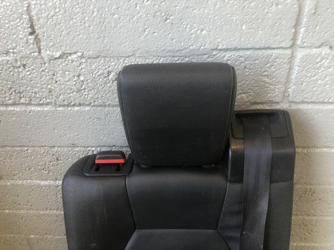 Discovery 4 Seats Rear 2nd Second Row in Black Land Rover 2009 to 2016 L10076