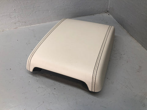 Range Rover Evoque Centre Console Armrest Lid in Ivory L538 L20015