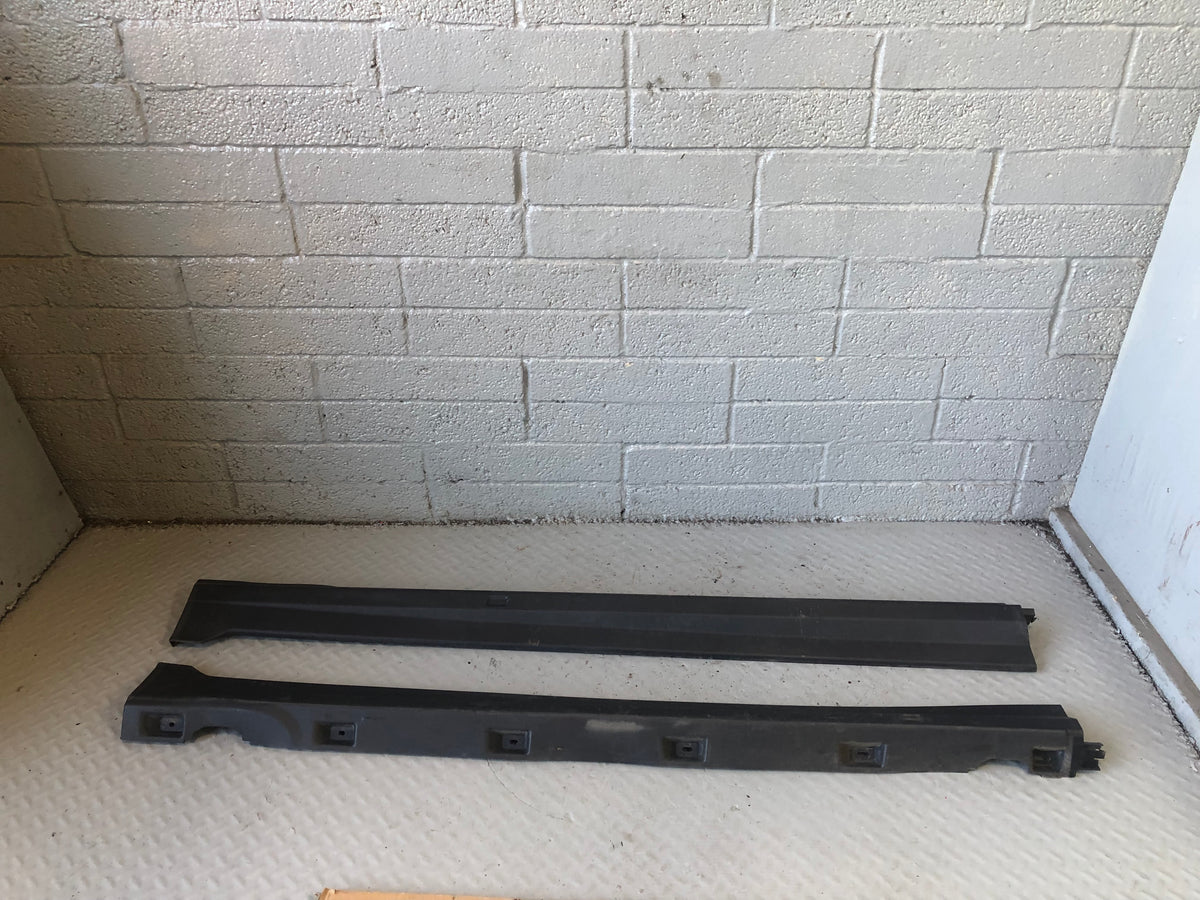 Freelander 2 Sill Cover Trims Pair Land Rover 2006 to 2014 Black Plastic L05086