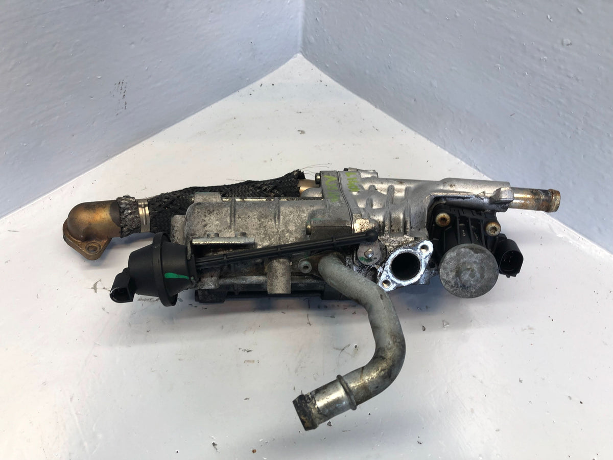 EGR Valve and Cooler 3.0 TDV6 Near Side Left Range Rover L405 Sport L494