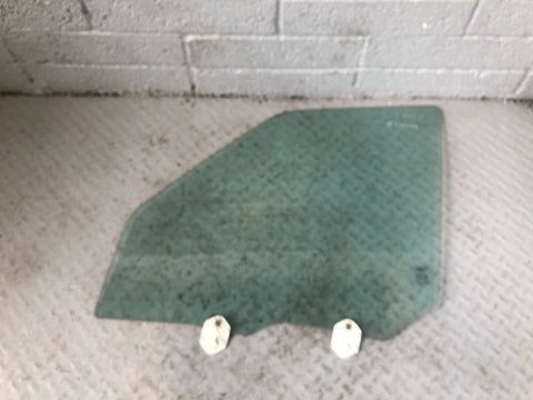 Discovery 3 Window Glass Near Side Front Land Rover 2004 to 2009 K02066