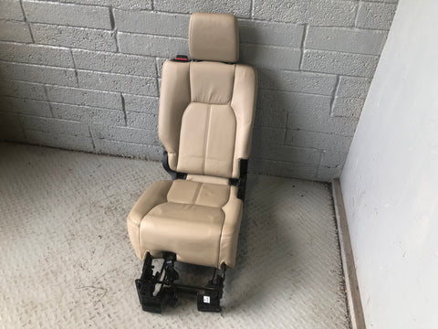 Discovery 4 Seats Leather Electric x 5 in Almond Land Rover 2009 to 2014 D13086