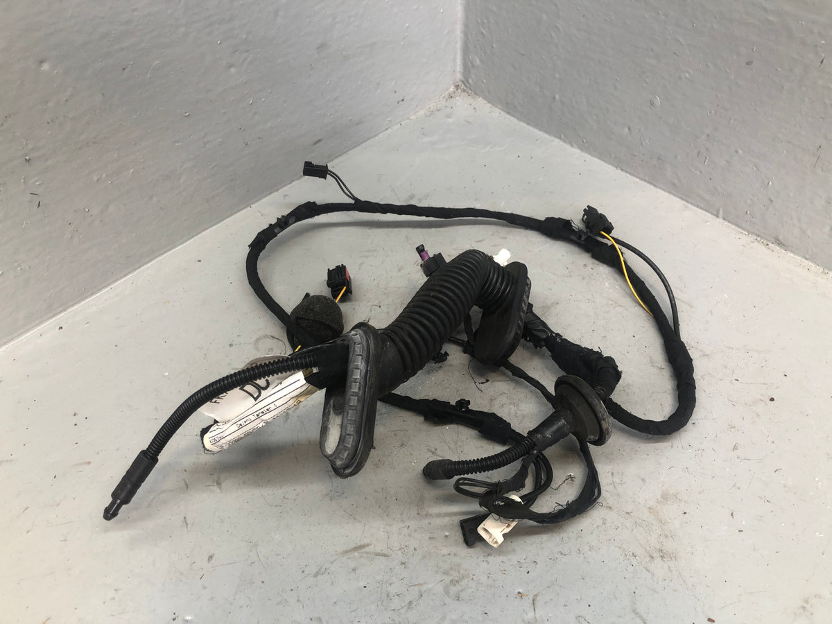 Discovery Sport Tailgate Boot Wiring Loom Right FK72-14B562-DC L550 Land Rover