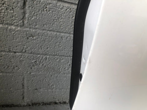Discovery Sport Door Off Side Front in Fuji White L550 Land Rover L15066
