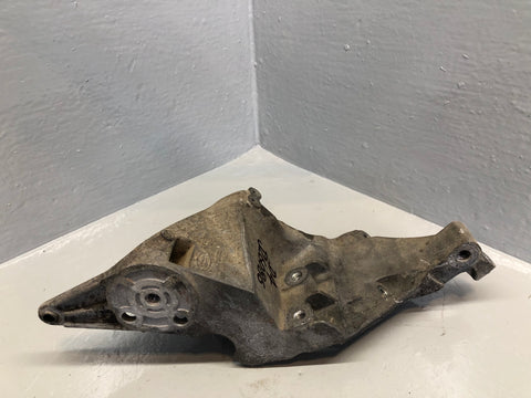 Discovery 4 Alternator Bracket Mount 3.0 TDV6 CPLA-10239-AB Land Rover Gen 1