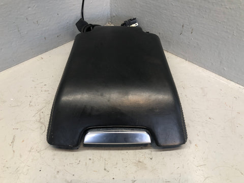 Discovery 4 Armrest Centre Console Black Leather Land Rover 2009 to 2016 D27056