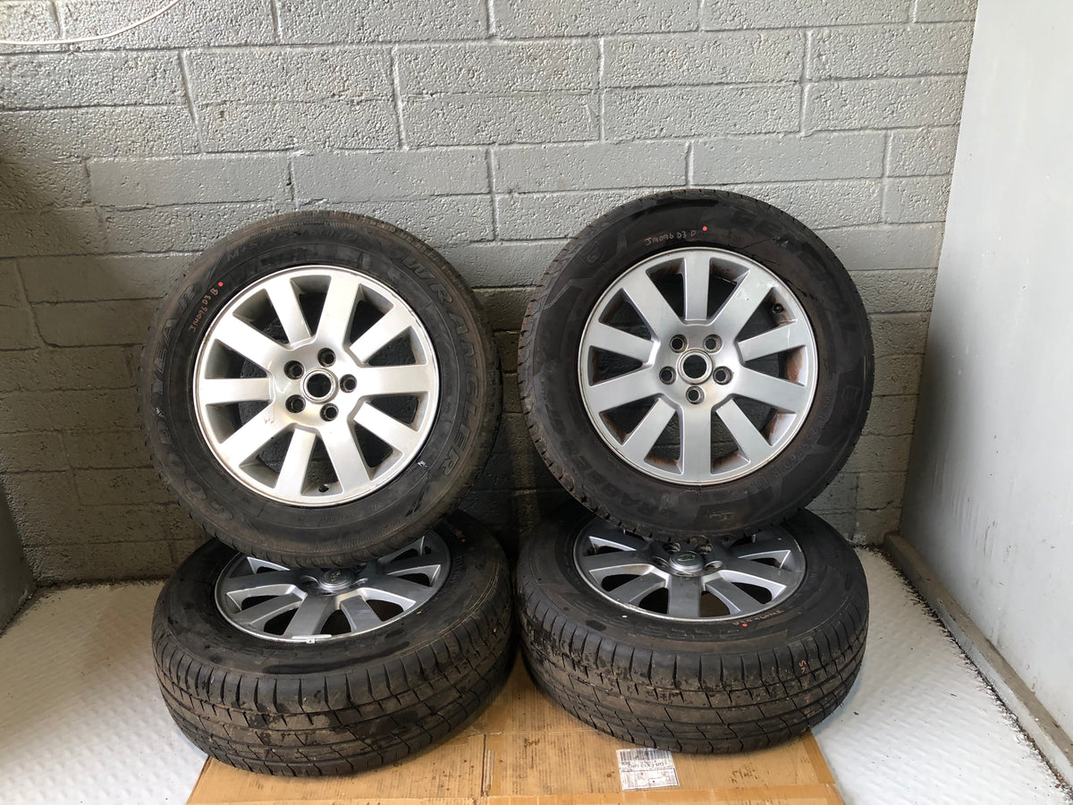 Discovery 3 Alloy Wheels and Tyres 255/60R18 Set of x 4 Land Rover J14096