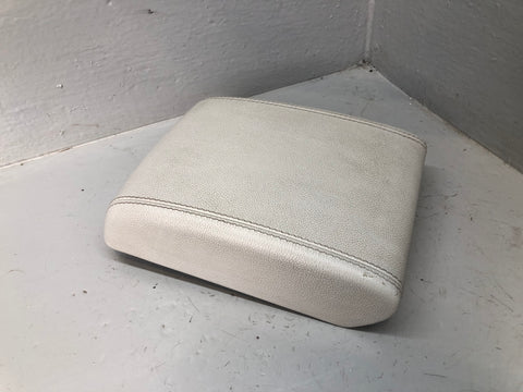 Range Rover Evoque Centre Console Armrest Lid in White Leather L538 L02015