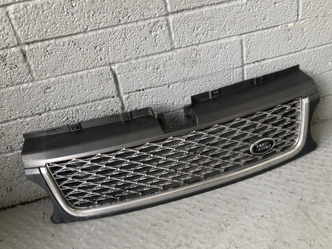 Range Rover Sport Front Grille Facelift in Silver Autobiography L320 D16076
