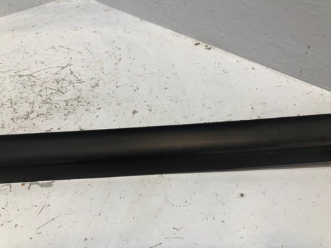 Discovery 2 Weather Strip Seal Near Side Front Window Trim Land Rover