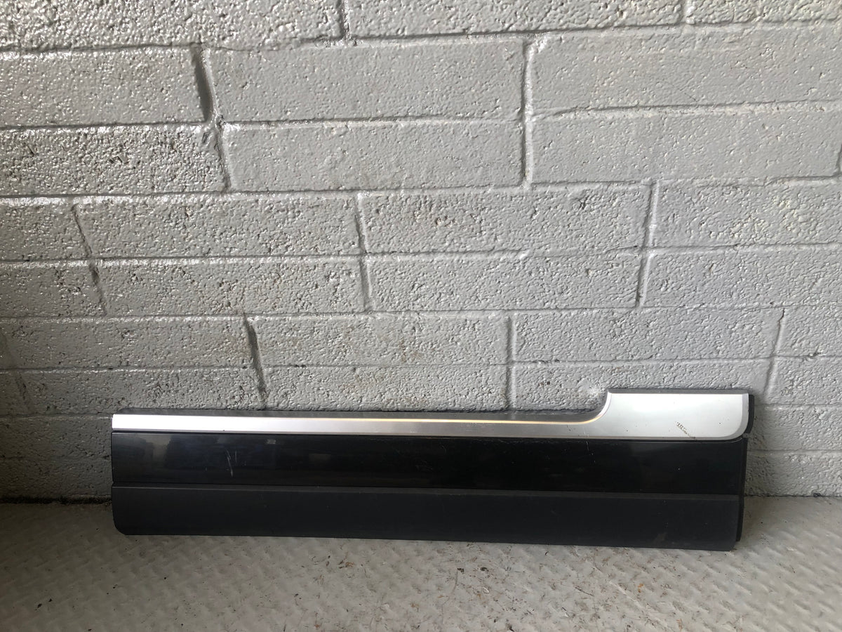 Range Rover L405 Door Trim Lower Off Side Front Causeway Grey 950 CK52 21064 ADW