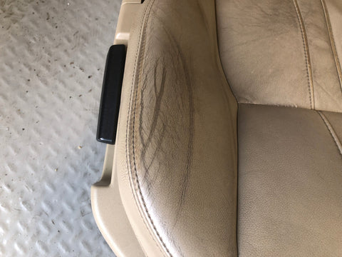 Discovery 4 Seats Leather Manual x 5 in Almond Land Rover 2009 to 2014 K18066