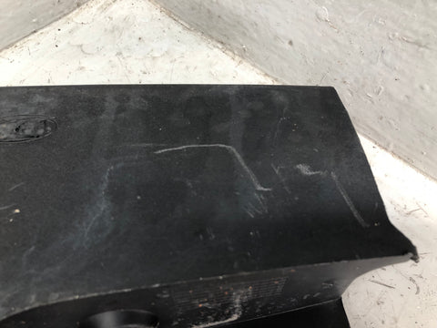 Discovery 4 Mud Flap Guard Off Side Front CAS000104 Land Rover 2009 to 2016