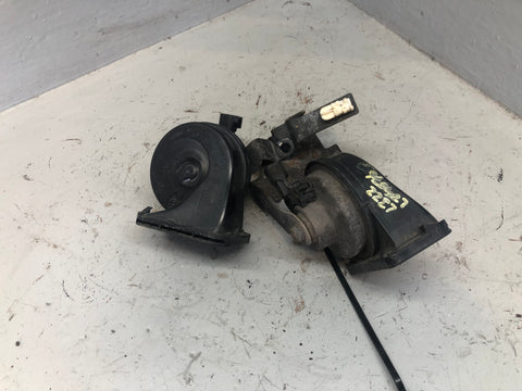 Range Rover L322 Horns Pair Of Two Tone Horns Land Rover 2010 to 2013 L29076