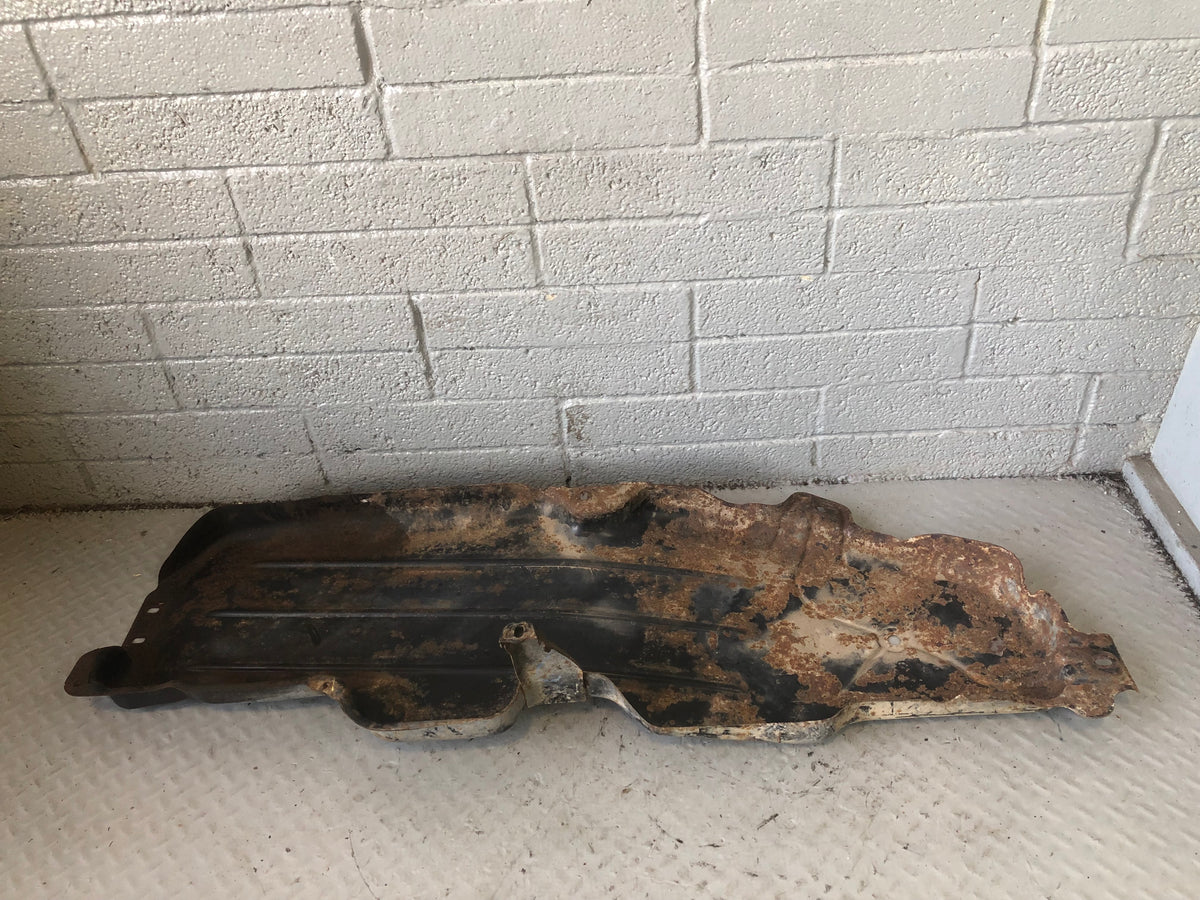 Discovery 4 Fuel Tank Guard LR015384 2009 to 2016 Land Rover D03086