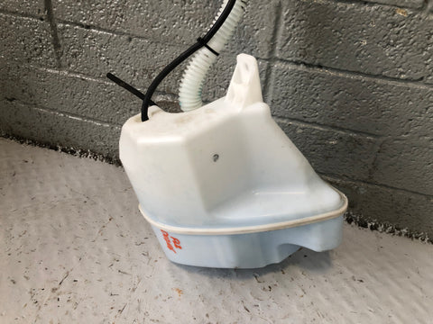 Freelander 2 Washer Bottle Windscreen and One Pump Land Rover 2006 to 2015