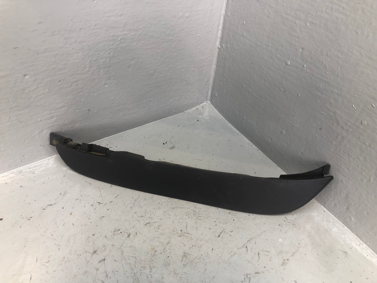 Range Rover Evoque Front Bumper Air Deflector Left BJ32 17F018 AA Land Rover