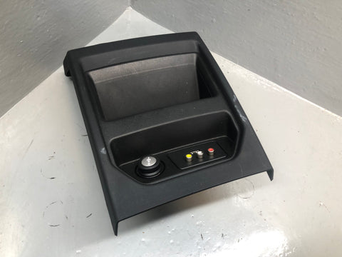 Range Rover Evoque Centre Console Rear Panel with AV Ports and Air Vents L538