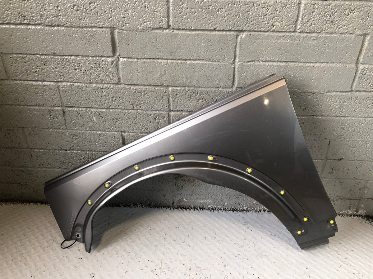 Discovery 3 Wing Near Side Front Stornoway Grey Land Rover 2004 to 2009 L07106