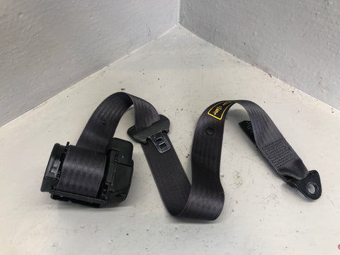 Discovery 2 Seat Belt Centre Rear in Grey Land Rover 1998 to 2004