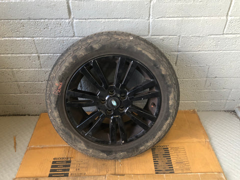 Discovery 4 Alloy Wheels and Tyres 255/55R19 Set of x 4 Land Rover D27056