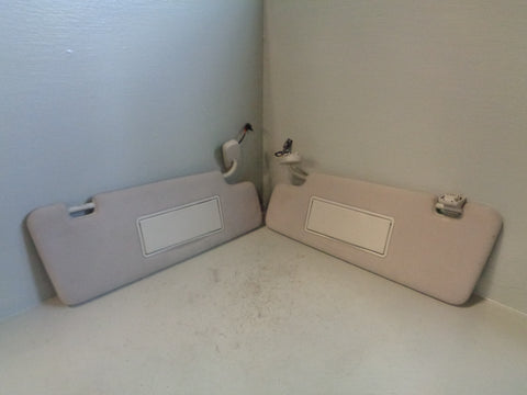 Discovery 3 Sun Visors Illuminated Pair Of Land Rover 2004 to 2009 K29083