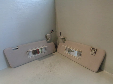 Discovery 3 Sun Visors Illuminated Pair Of Land Rover 2004 to 2009 K29083