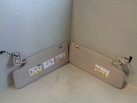Discovery 3 Sun Visors Illuminated Pair Of Land Rover 2004 to 2009 K29083