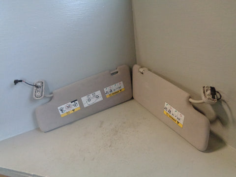 Discovery 3 Sun Visors Illuminated Pair Of Land Rover 2004 to 2009 K29083