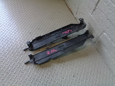 Range Rover Sport Radiator Brackets Mounts Pair 3.6 TDV8 2006 to 2009