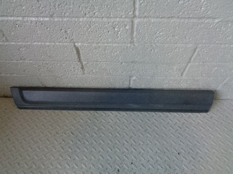 Discovery 3 Lower Door Moulding Trim Near Side Front Land Rover 2004 to 2009