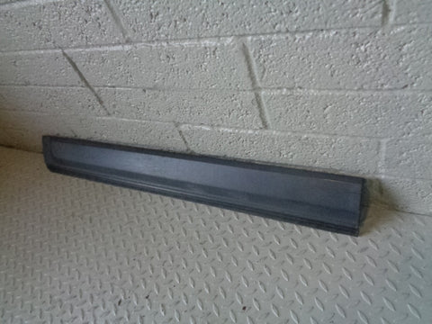 Discovery 3 Lower Door Moulding Trim Near Side Front Land Rover 2004 to 2009