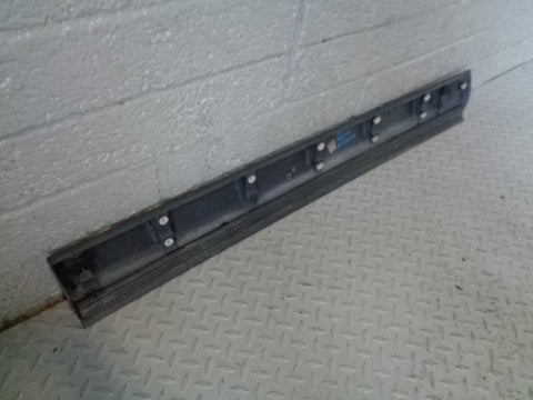 Discovery 3 Lower Door Moulding Trim Near Side Front Land Rover 2004 to 2009