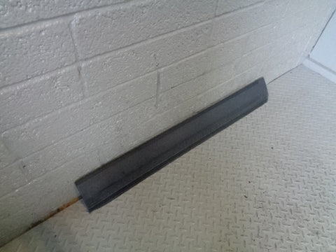 Discovery 3 Lower Door Moulding Trim Off Side Front Land Rover 2004 to 2009