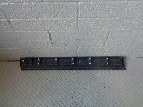 Discovery 3 Lower Door Moulding Trim Off Side Front Land Rover 2004 to 2009
