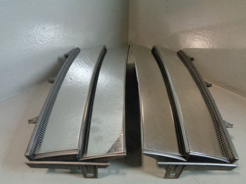Range Rover L322 Wing Side Grille Vents Chrome Pair 2002 to 2009 R13043