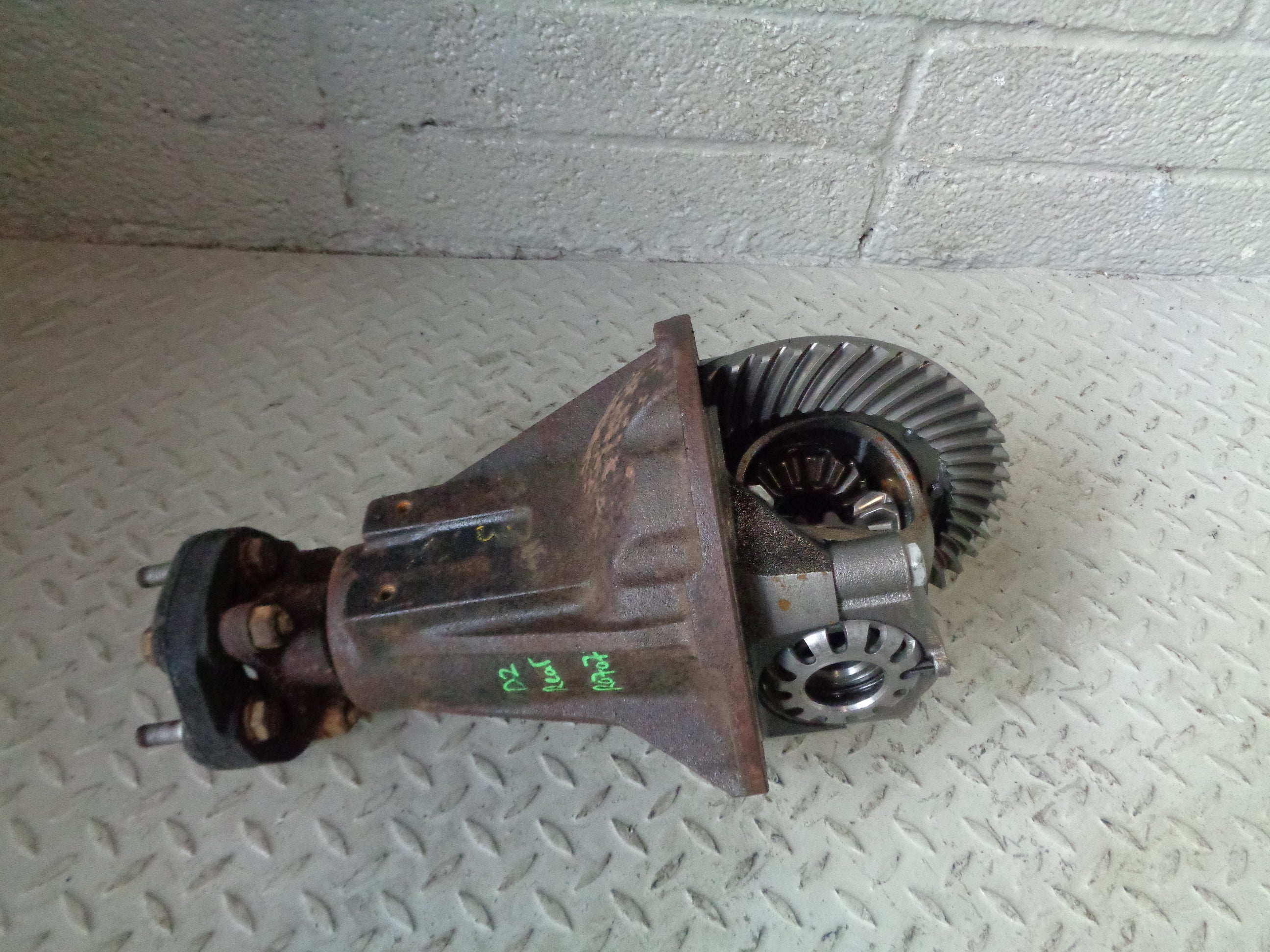 Land Rover Tdi 5 Diff Discovery 2 TD5 Diff Rear Differential 24 Spline HRC2669 Land Rover 19 ...