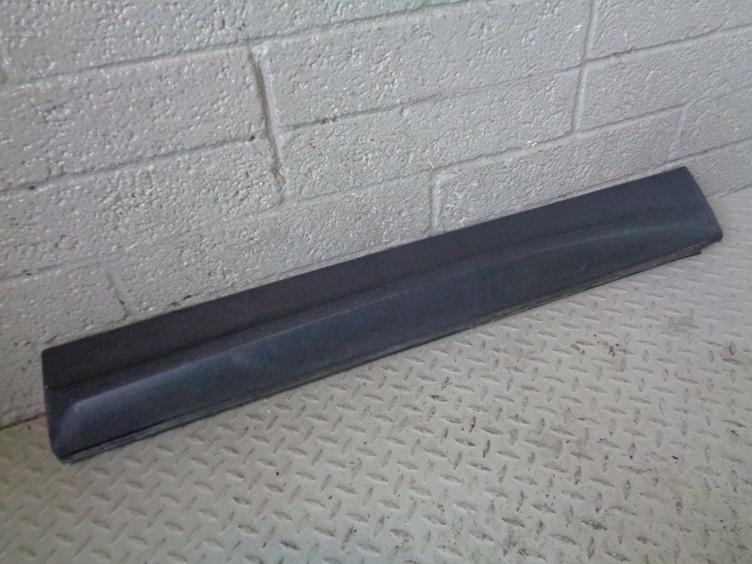Land Rover Side Pods Range Rover Sport Door Moulding Trim Pod Off Side Front L320 2005 to 2 ...