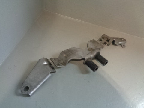 Exhaust Crossover Link Pipe Bracket Discovery 3 Range Rover Sport 2.7 TDV6 Auto