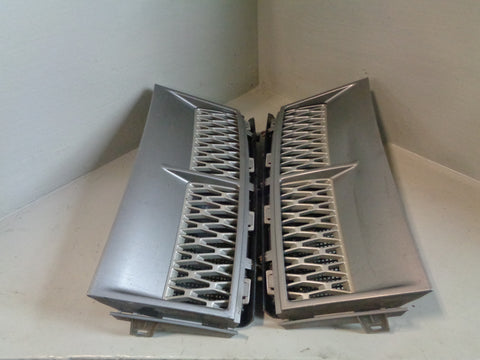 Range Rover L322 Wing Side Grilles Vents Supercharged 2002 to 2009 R31083