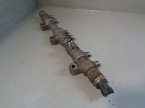 Range Rover L322 TDV8 4.4 Fuel Rail AL3Q-9D280-GB Near Side Left 2010 to 2013