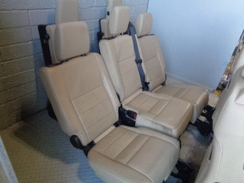 Discovery 3 Seats Leather Electric x 7 Land Rover in Alpaca 2004 to 2009 K23053