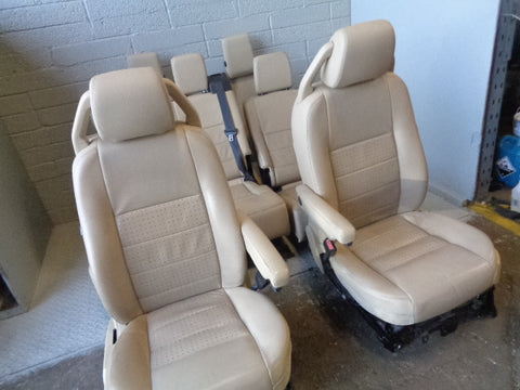 Discovery 3 Seats Leather Electric x 7 Land Rover in Alpaca 2004 to 2009 K23053