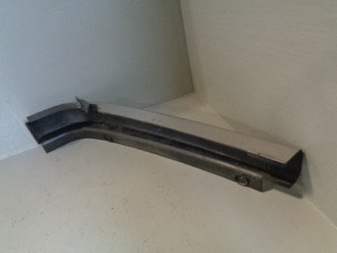 Discovery 2 Headlight Trim Near Side Blenheim Silver Land Rover 1998 to 2002