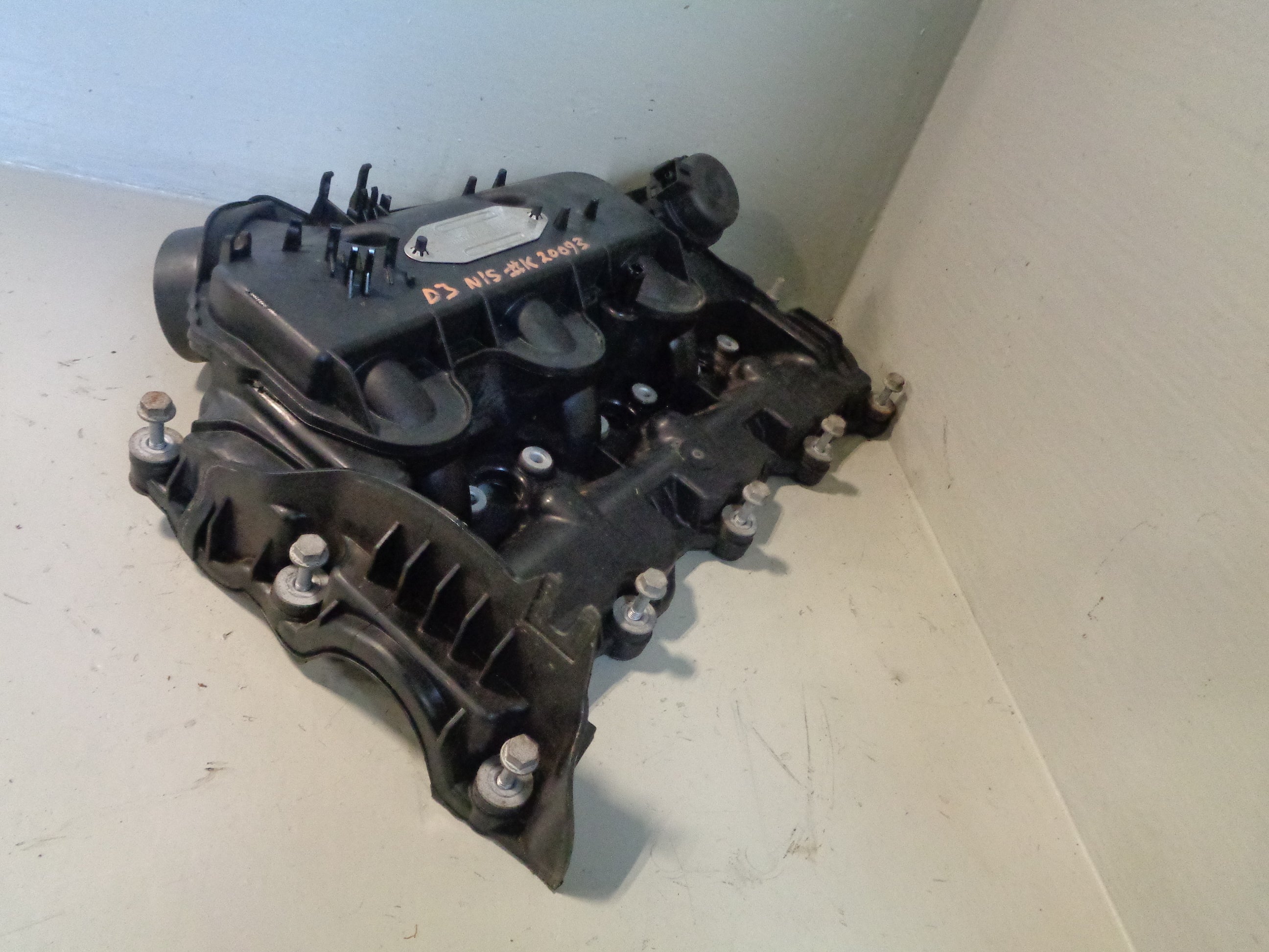 3 Rocker Rover Rocker Cover 2.7 TDV6 Inlet Manifold Left Land Discovery 3 Range Rover ...