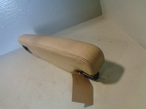 Discovery 3 Armrest Off Side Drivers Alpaca Land Rover 2004 to 2009 K05053