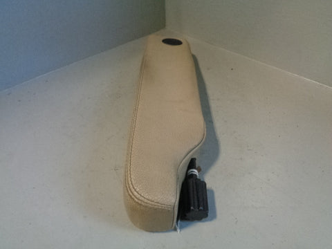 Discovery 3 Armrest Off Side Drivers Alpaca Land Rover 2004 to 2009 K05053