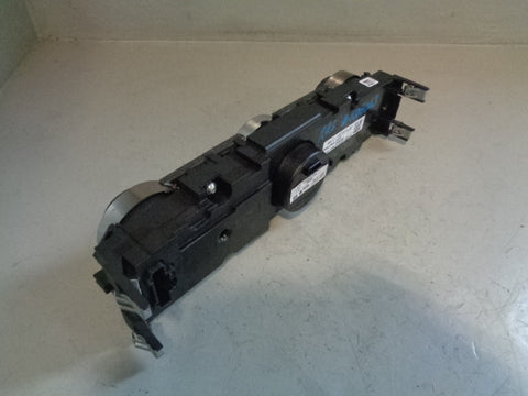 Range Rover Sport Radio Stereo Control Panel and Clock AH22-18C858-BE L320